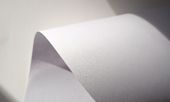 Rodzaje papieru a jego nieprzezroczystość
